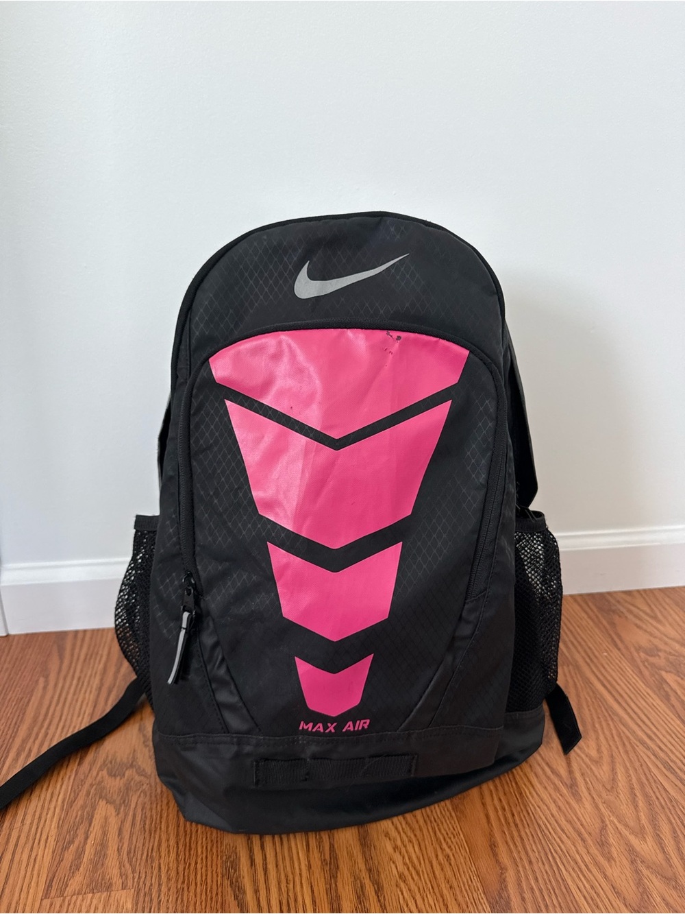 Nike Max Air Women’s Black Backpack with Pink Accent